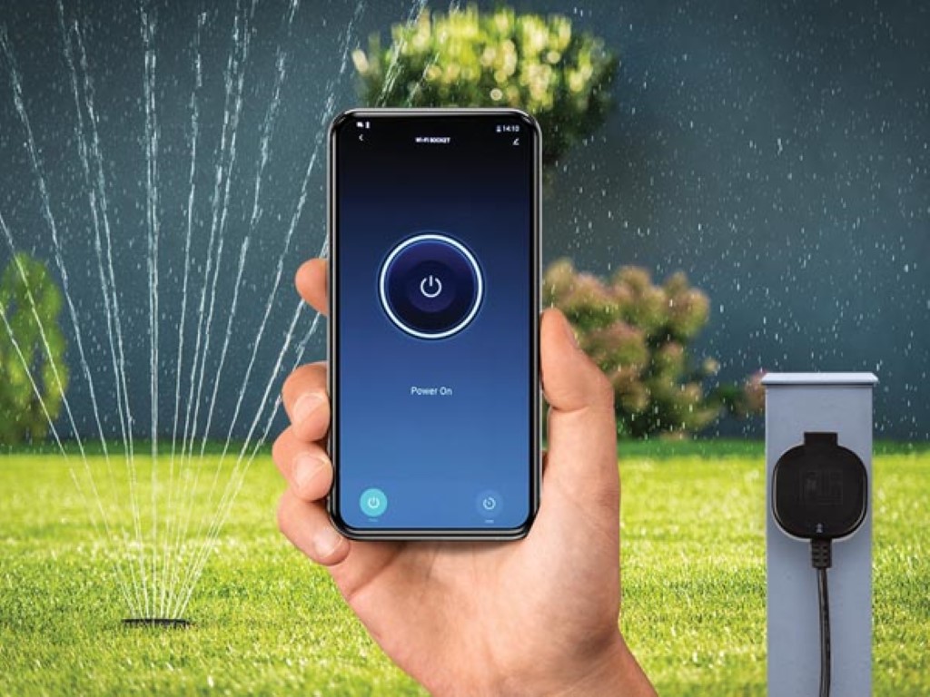 PEREL SMART1002 Smart wifi-stekker, 13 A, 3000 W, IP44, voor gebruik buitenshuis, Franse aarding type E, zwart