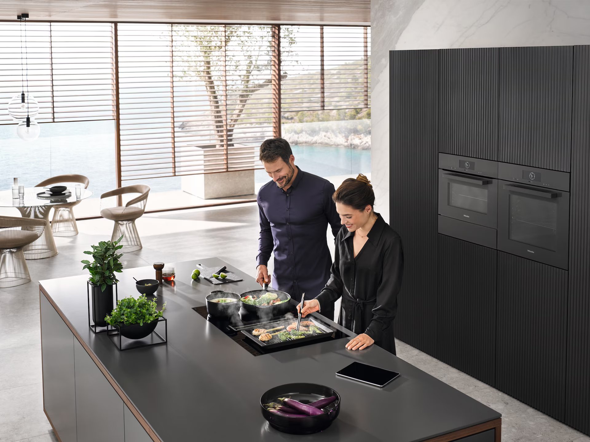 MIELE KMDA7473-1FLSILENCEBLACK kookplaat met afzuiging - 80cm