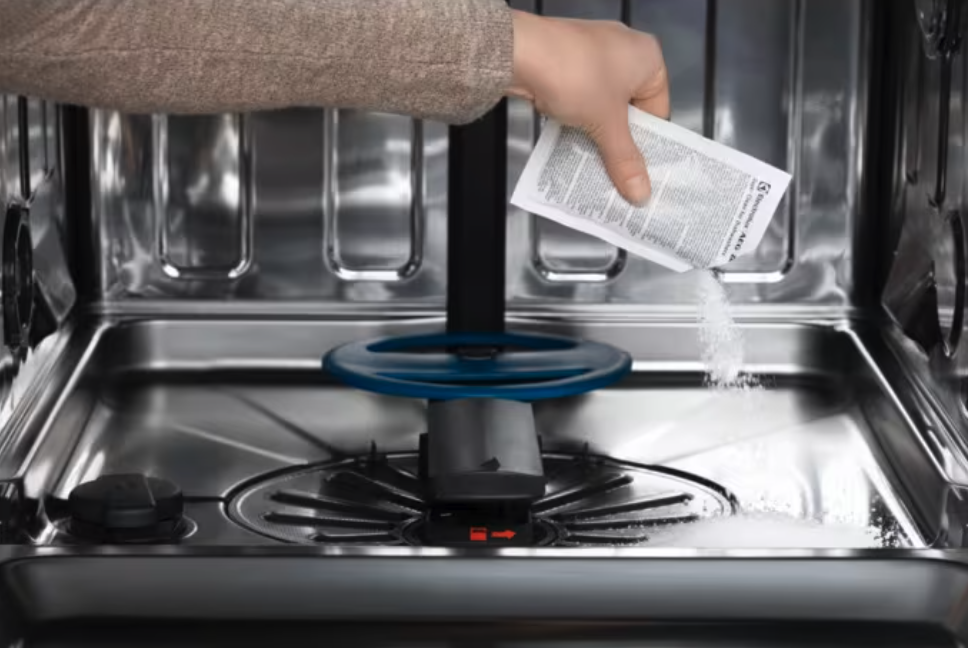 AEG M2DCP050 ontvetter AEG M2DCP050 ontvetter