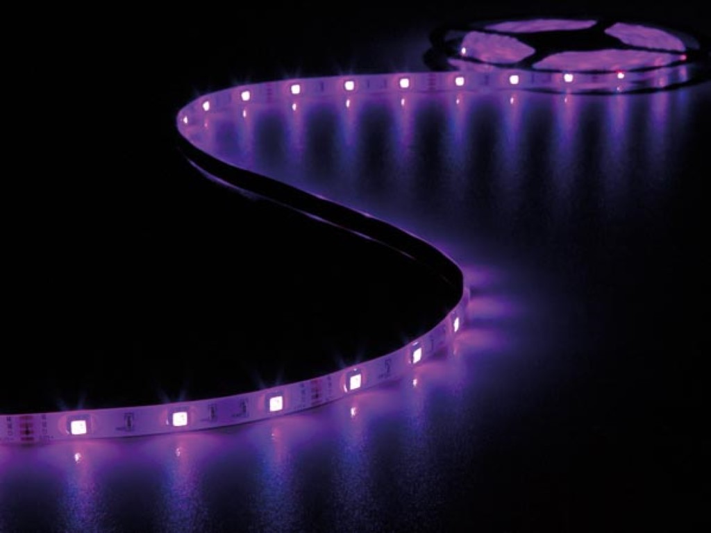 PEREL LEDS19RGB KIT MET FLEXIBELE LEDSTRIP+CONTROLLER+VOEDING