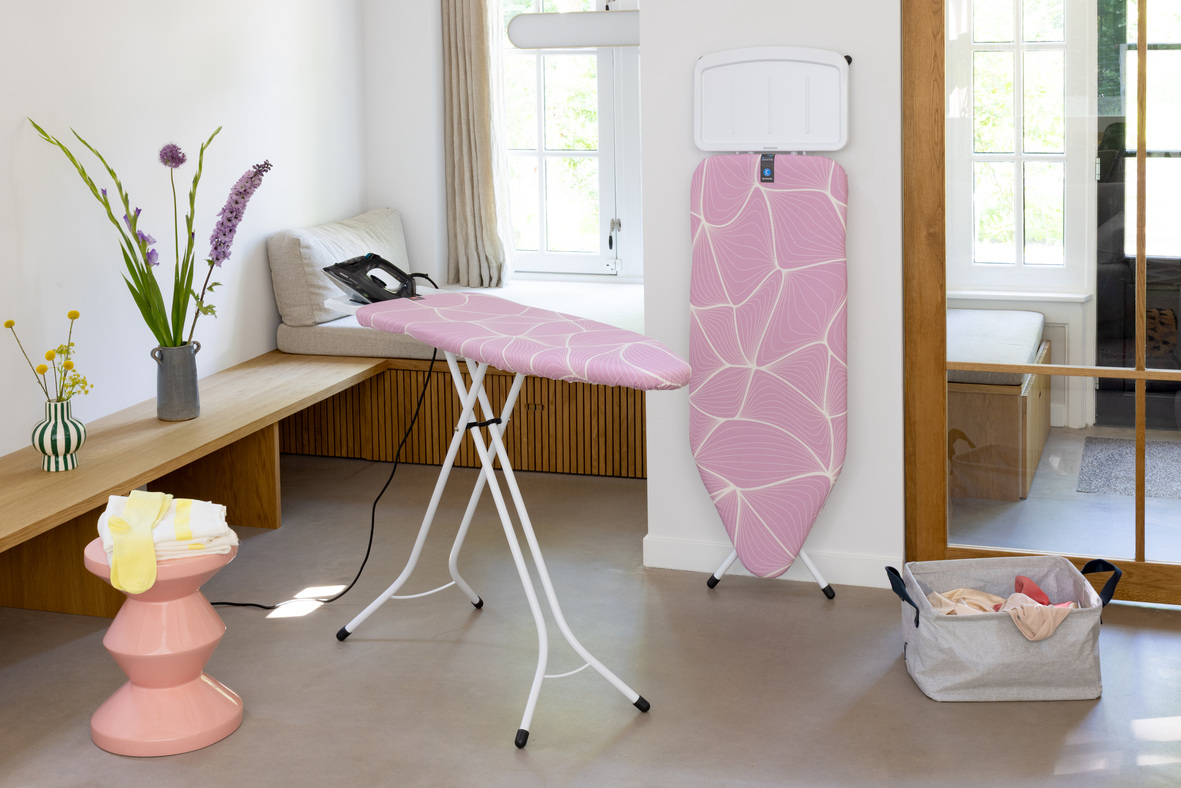 BRABANTIA 258886  Strijkplank B  voor Stoomgenerator - 124x38 cm - Lilac Waves