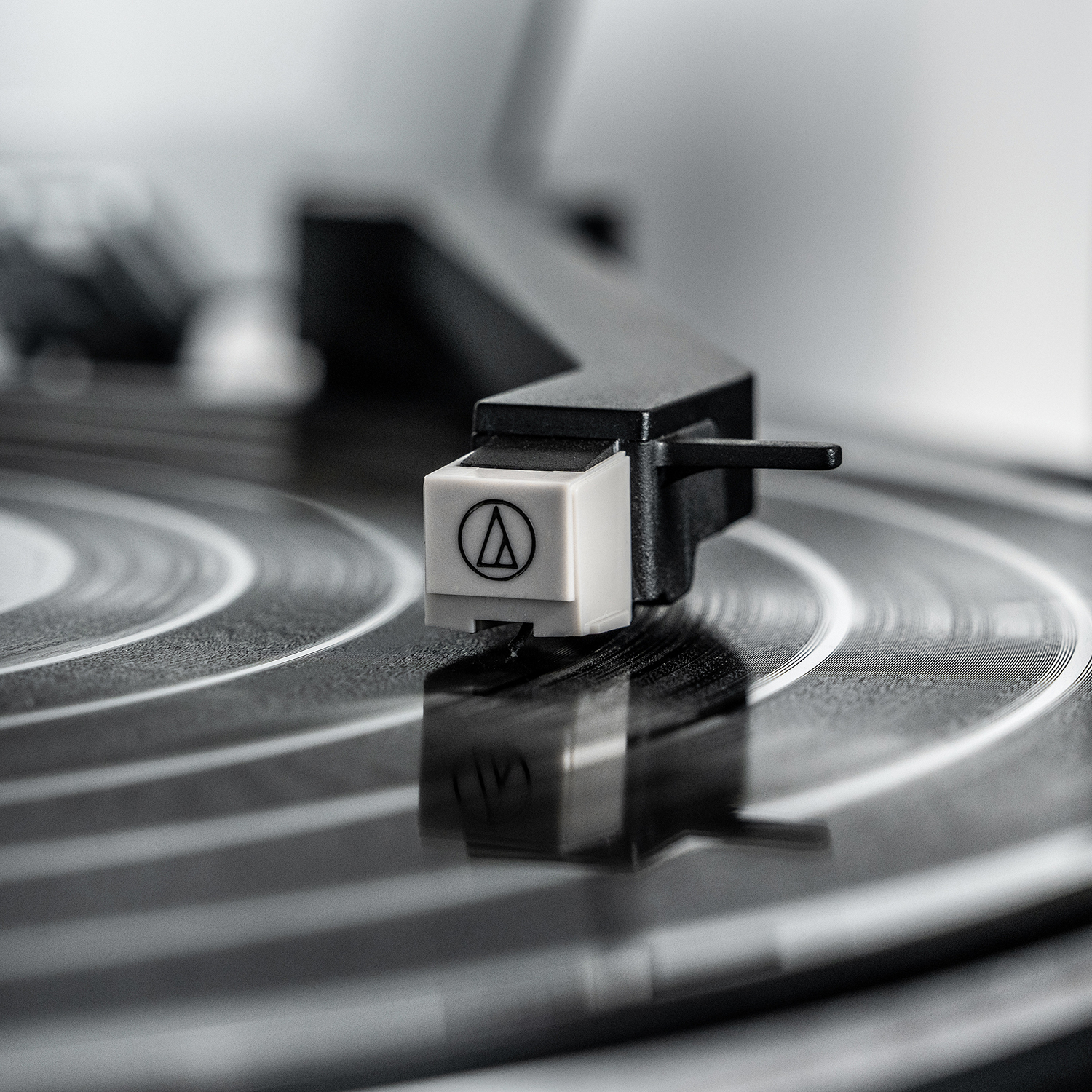VICTROLA VPT-800-BLK-INT VPT-800 Automatic, platenspeler, zwart